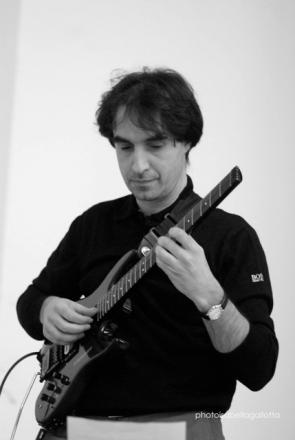 Andrea Menafra chitarrista